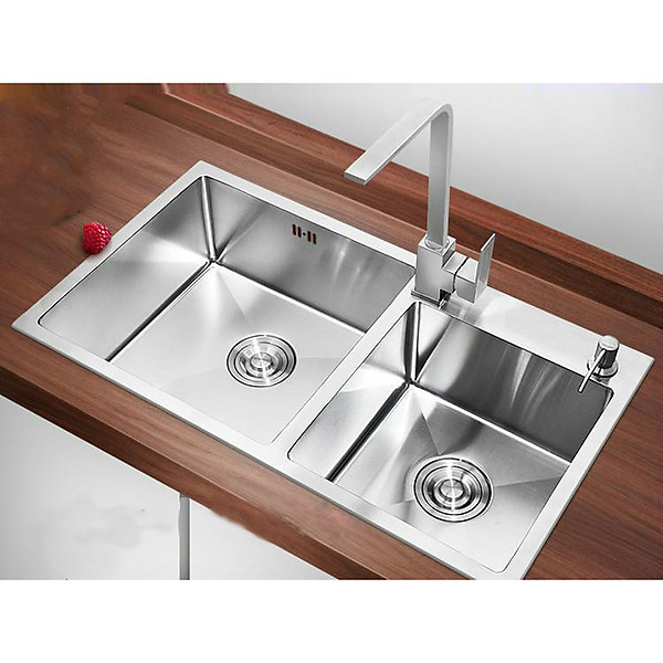 Vòi nước rửa chén vuông mang đến không gian sang trọng, đẳng cấp