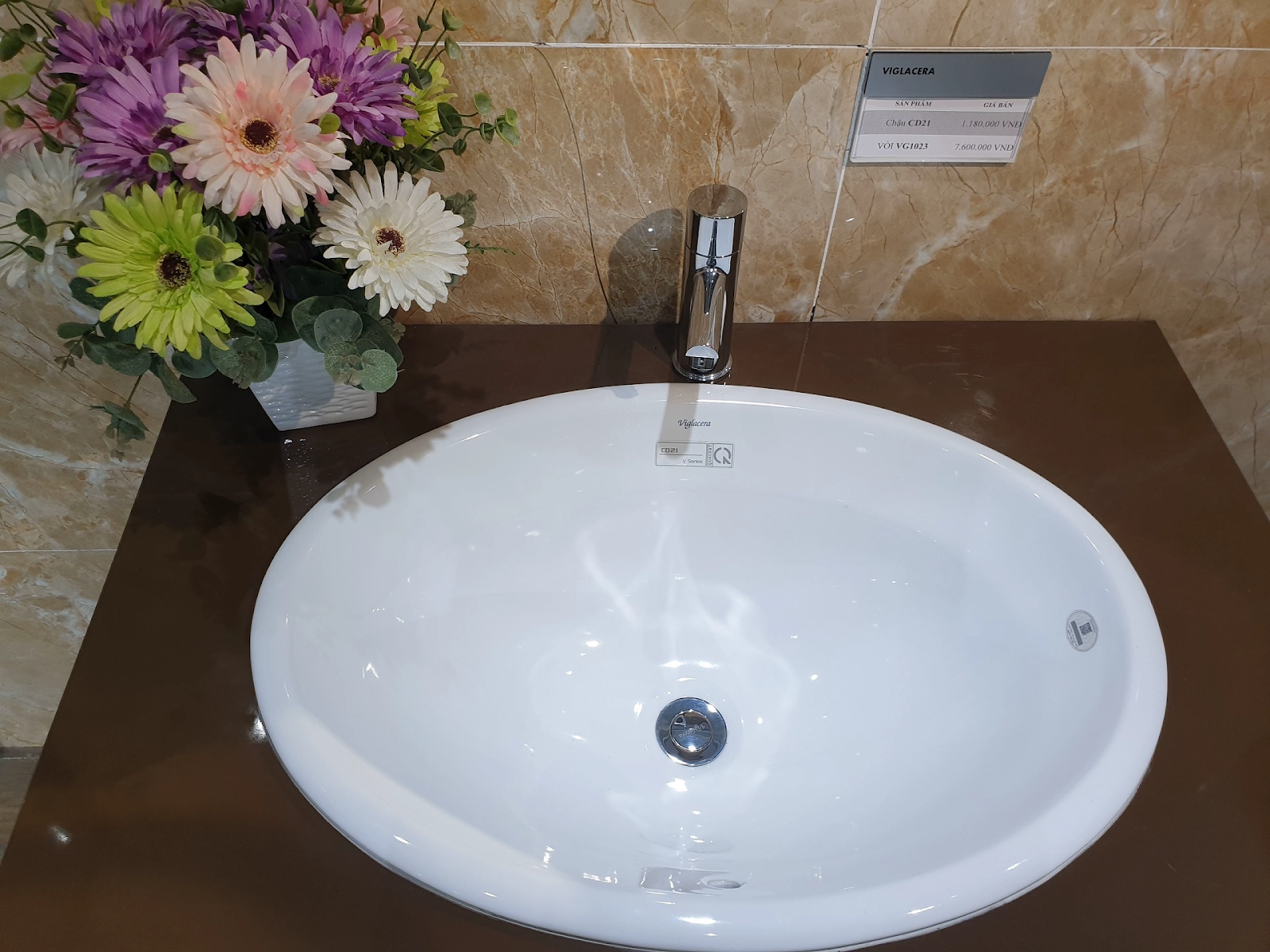 Khi lựa chọn sản phẩm, cần chú ý đến kiểu dáng Lavabo