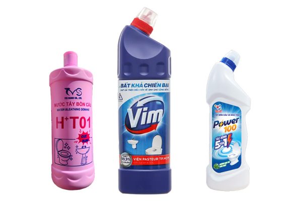 làm sạch bồn cầu bị ố vàng