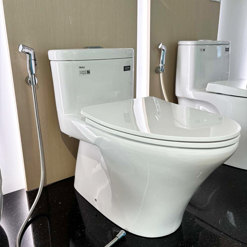 Anh-thuc-te-bon-cau-INAX-AC-959VAN-2-1-khoi-Aqua-Ceramic-nap-mong-AC959VAN2.png
