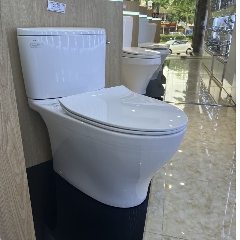 Bồn Cầu 2 Khối TOTO CS767RT8 Nắp TC600VS - Ảnh 2